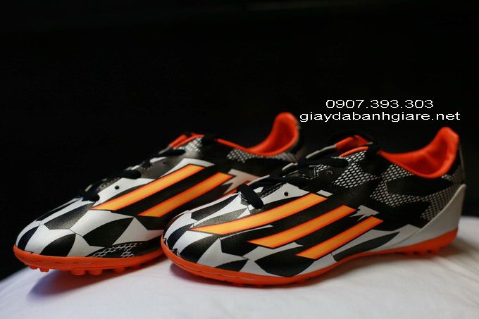 Giày đá banh sân cỏ nhân tạo hàng VN chất lượng - giá cực cạnh tranh.
