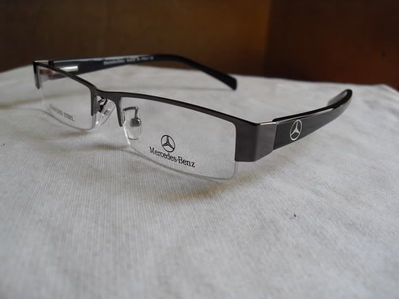 Kính rayban thủy tinh và Kính cận nữa gọng cá tính.KT:23h59-14/07. - 6