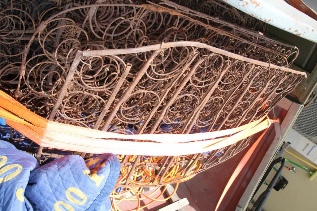 [Linked Image from i749.photobucket.com]